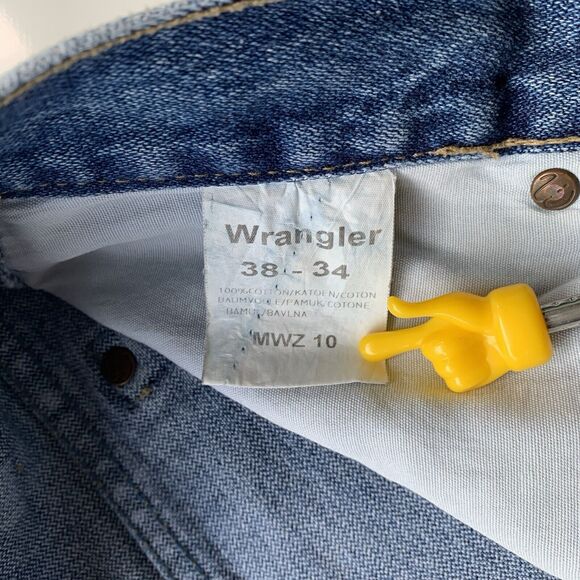 VINTAGE Wrangler 38x34 Blue Jeans Old School Quality Denim Stone Wash Work - Picture 2 of 9